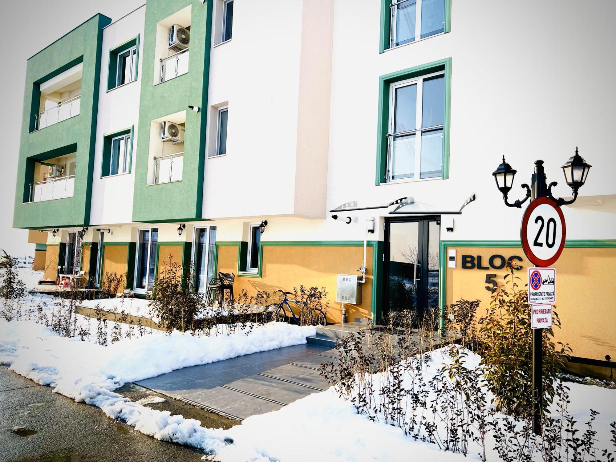 Airport Gardens Loft Appartement Otopeni Buitenkant foto